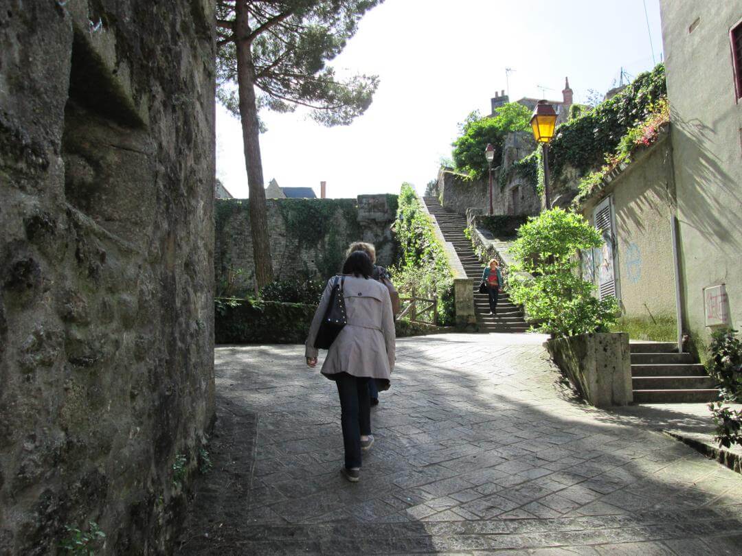 Clisson et la Vendée : histoire tragique des guerres de Vendée. Entiérement reconstruite après l'épisode des guerres de Vendée