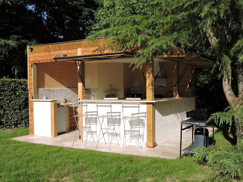 cuisine d'été au logis du parc à st fulgent à proximité des herbiers et des épesses