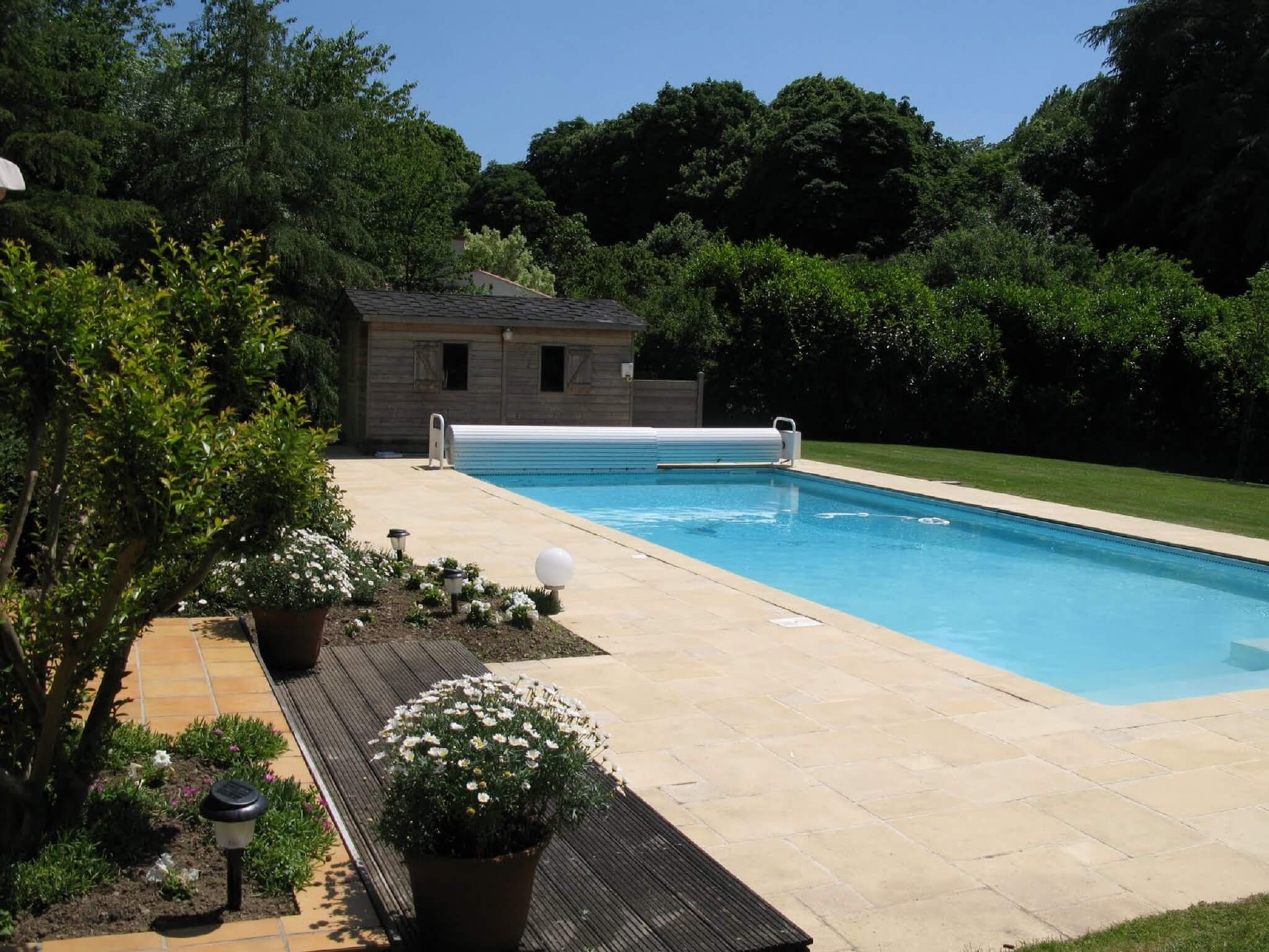 chambre d'hotes avec une piscine chauffée idéalement située au cœur de la Vendée proche du puy du fou 